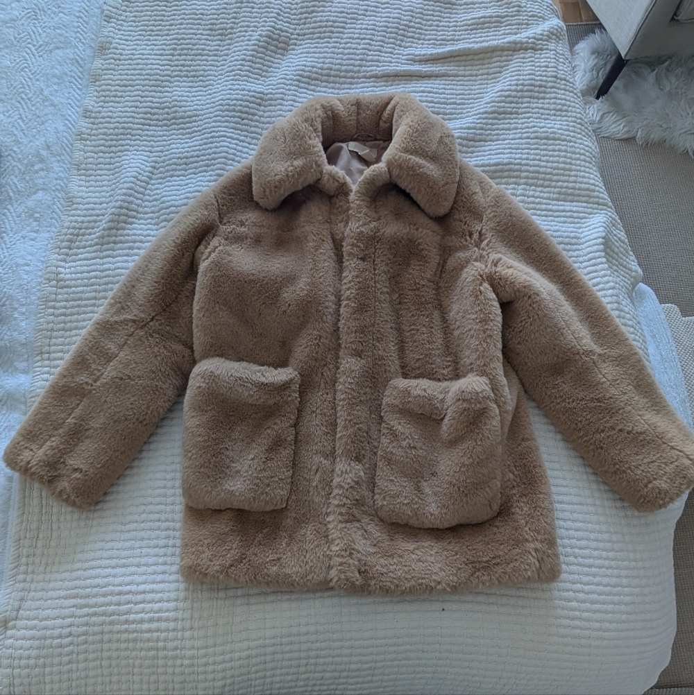 Fall/Winter H&M Woman Tan Faux Fur Jacket